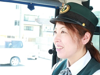 市バス運転士の写真